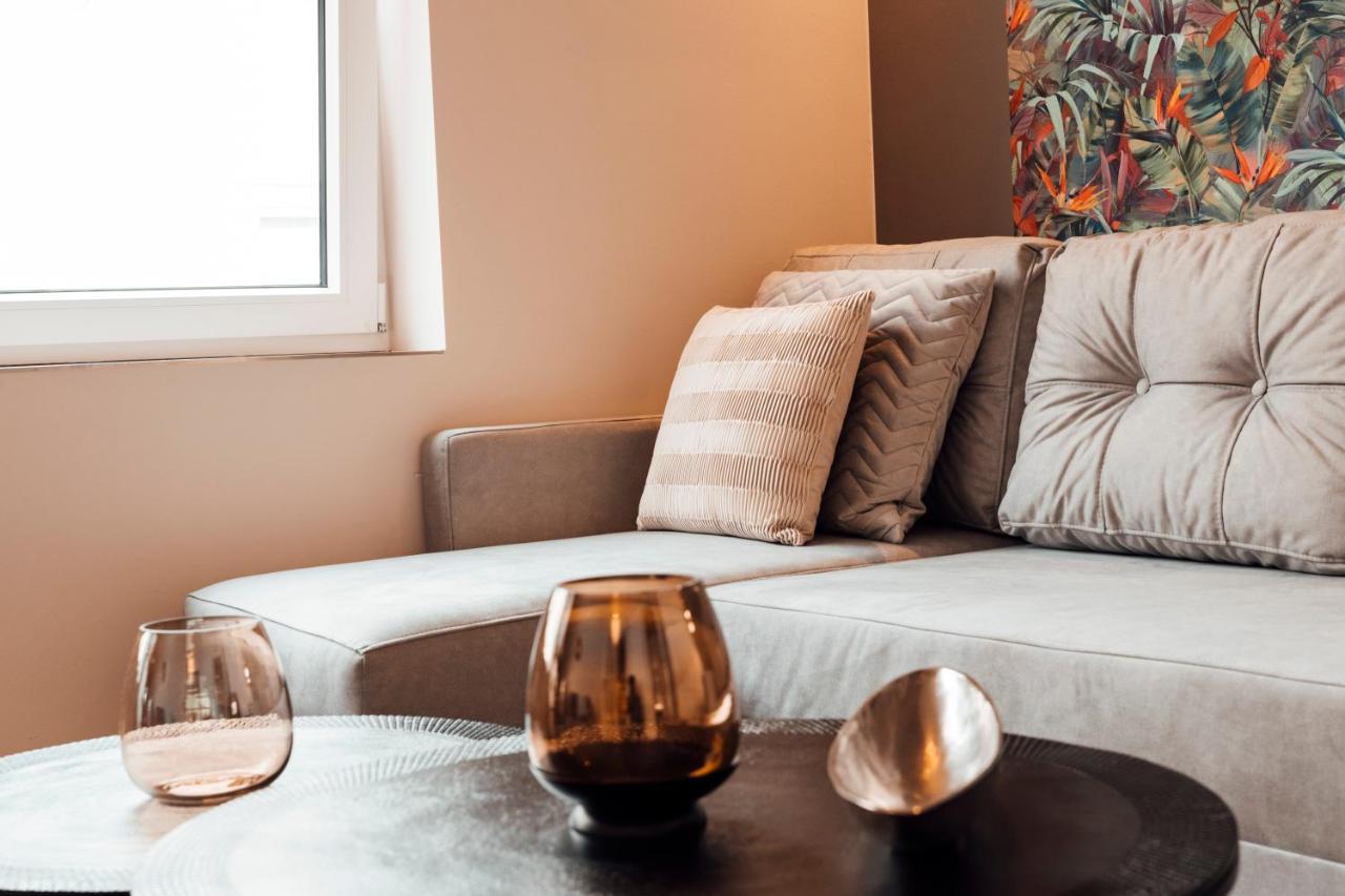 Stay At Smilla - Boutique Apartments Mit Kueche - Parken - Klima - Netflix - Waschmaschine Wiesbaden Exterior foto