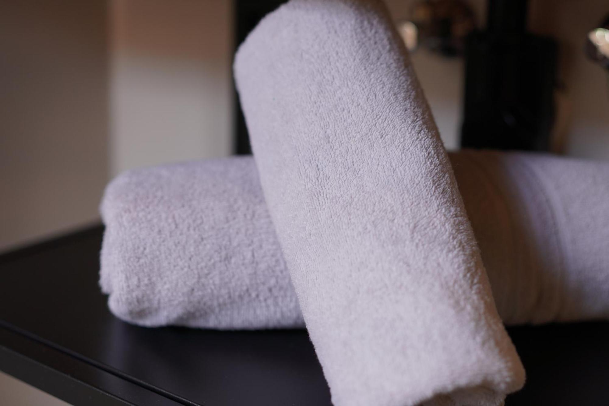 Stay At Smilla - Boutique Apartments Mit Kueche - Parken - Klima - Netflix - Waschmaschine Wiesbaden Zimmer foto